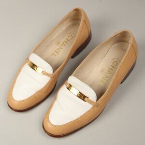 CHANEL Bicolor Loafer